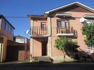 Casa adossada a Vegadeo