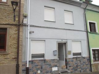 Casa adossada a Vegadeo