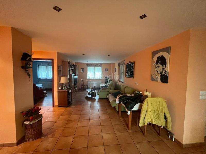 Foto e5c5b4e2-4804-4c55-a58c-f944c2fd87d9. Casa a Castropol