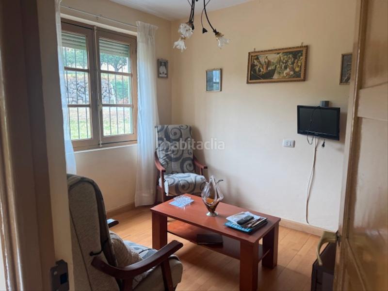 Foto d90ae16a-a0ca-4322-8d37-5f69897bd08c. Casa adosada en Vegadeo