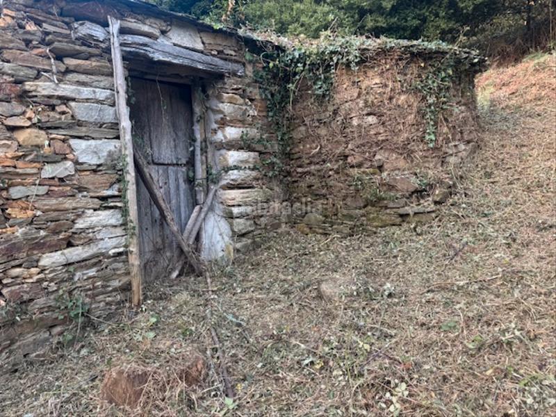 Foto d51577b5-27b0-466f-b4c9-a9763b73ca27. Masía casa cabaña de piedra en Castropol