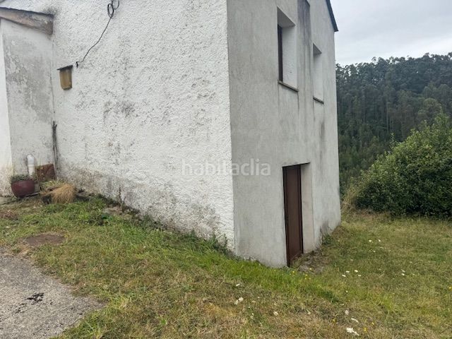Foto caf87c5d-e459-4d7f-b4e7-64f1ca69792e. Casale con camino riscaldamento in Vegadeo
