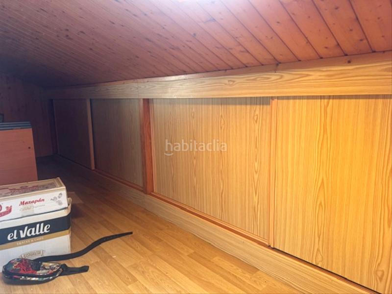 Foto 8560118c-2ef4-45a8-aab4-64f2bcd43207. Casa adosada  en Castropol