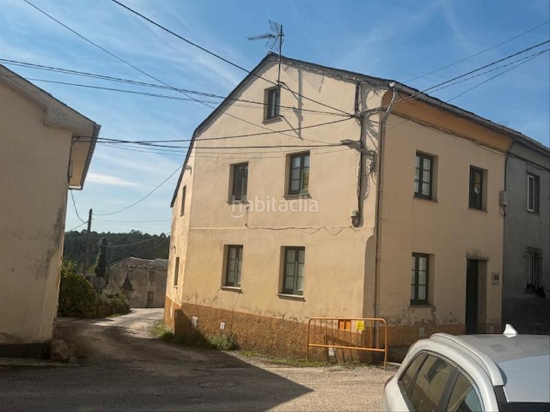 Foto 9878aa0b-fa3e-4fa0-ae00-3754d23f0d1c. Casa adosada  en Castropol