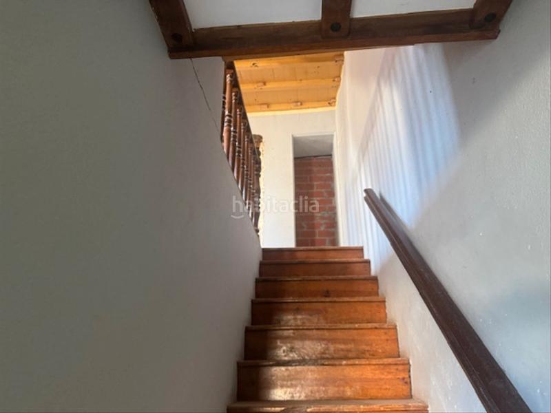 Foto b00a27e6-9f3d-4a4f-9a60-e6f8599d1db6. Casa adosada  en Castropol