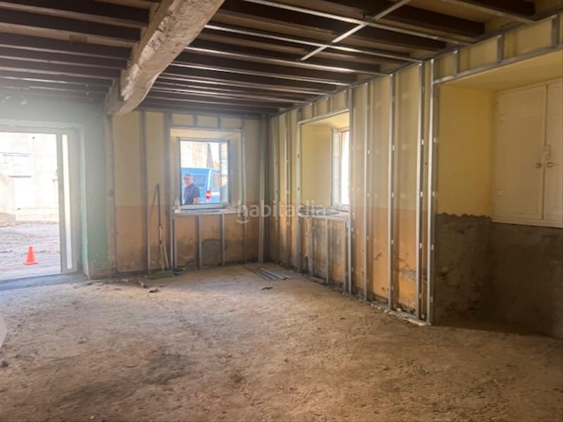 Foto b0b6f661-af1b-4e50-b4f2-1ca7e7b7bd0f. Casa adosada  en Castropol