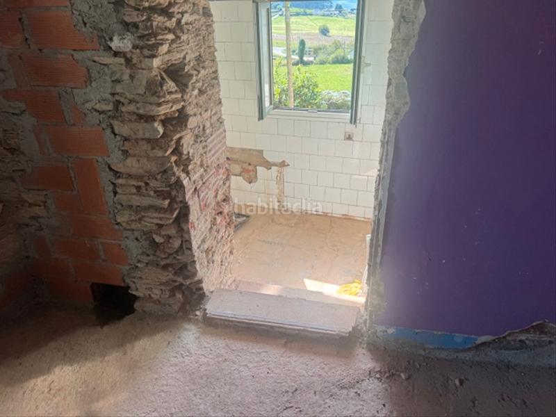 Foto d1b23aab-4ade-45f7-b5a7-1c4933a53f5d. Casa adosada  en Castropol