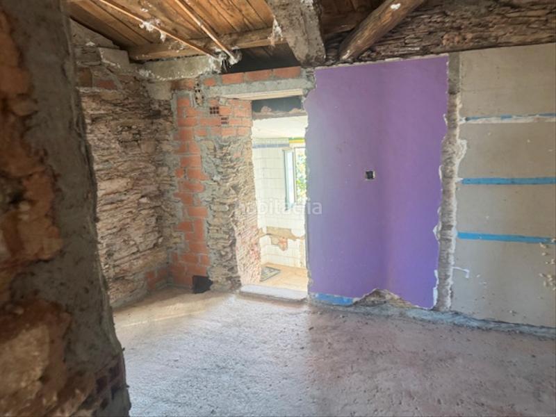 Foto eb911588-4272-45c7-9d24-b6575d55305b. Casa adosada  en Castropol