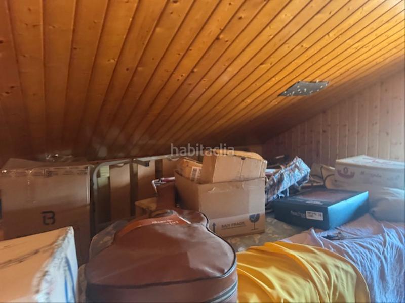 Foto f641ee76-83e3-4ecd-8319-14c964437f52. Casa adosada  en Castropol