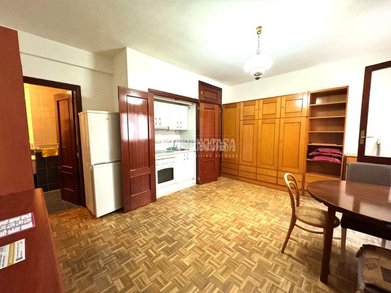 Foto b7844a85-7cb4-4114-821c-8fda5bec9585. Estudi amb calefacció a Nueva España Madrid