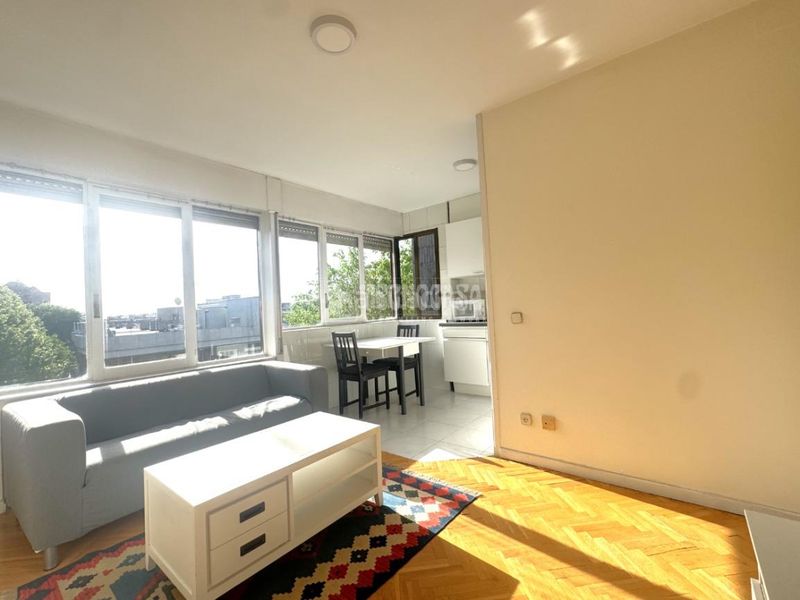 Foto 40f94c09-6799-4d15-8f89-5ae486011380. Piso  en venta en Nueva España Madrid