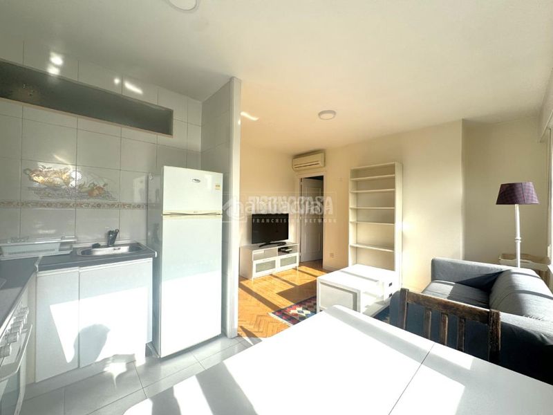 Foto ca583835-fa8c-4354-8552-47fe9e99d8cb. Piso  en venta en Nueva España Madrid