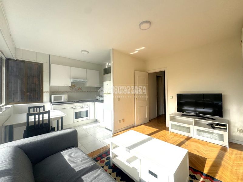 Foto fa54c740-0053-452c-b164-062be3c64a77. Piso  en venta en Nueva España Madrid