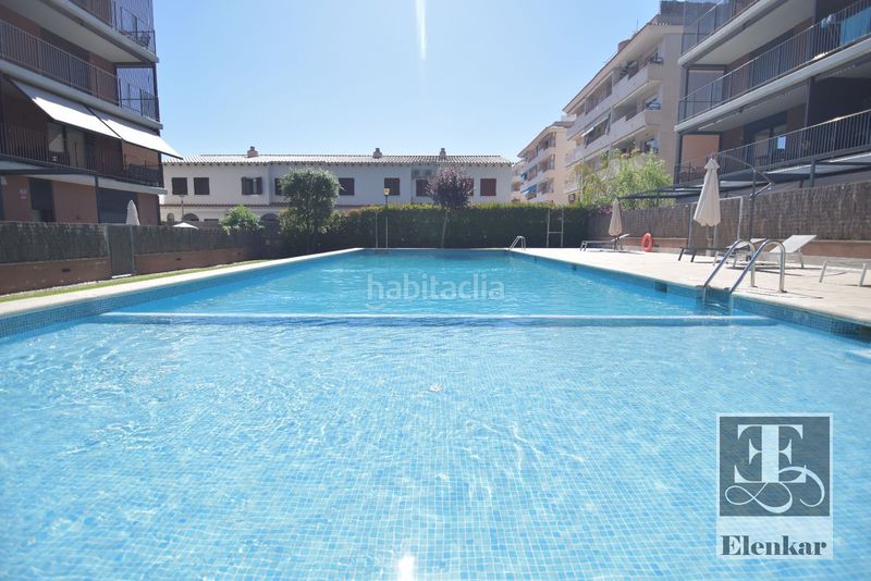 Foto 776df295-5b20-4bd7-8608-5de41248f7ba. Dúplex amb aparcament piscina a L´Estany Calafell