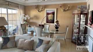 Etagenwohnung  Carrer de carles barral. Piso en calafell