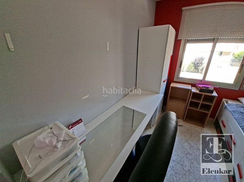 Foto 0990fb11-baee-4a77-9697-f88ff8f596a0. Casa adossada amb aparcament piscina a Bonavista Vendrell (El)