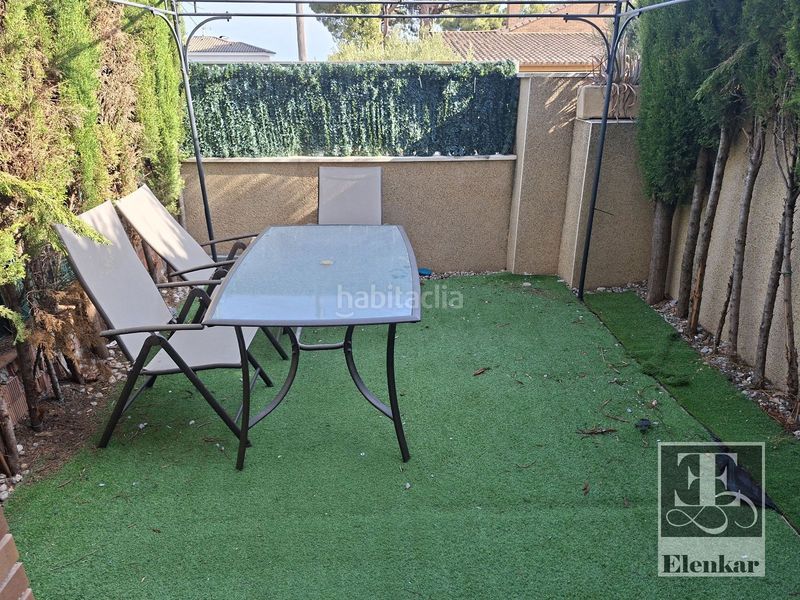 Foto 1a20f0e4-1471-4060-afc7-f714f3c666d3. Casa adossada amb aparcament piscina a Bonavista Vendrell (El)
