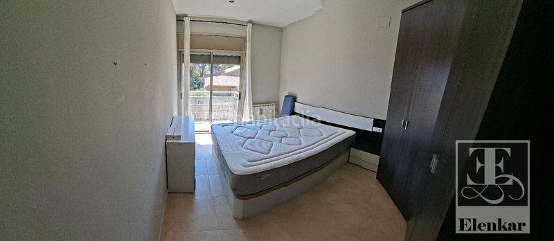 Foto 363d1009-dd20-4df0-b9be-95cab1784e41. Casa adossada amb aparcament piscina a Bonavista Vendrell (El)