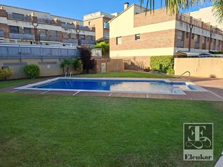 Semi detached house  Doctor ramon i cajal. Adosada