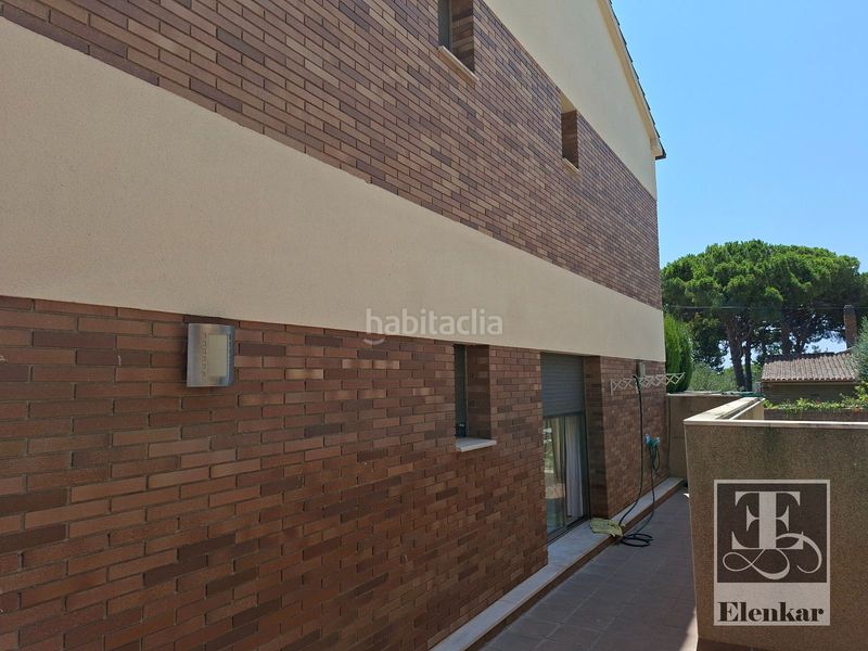 Foto d75813ff-cf7c-4aea-a7f3-4bb0b5ca7672. Casa adossada amb aparcament piscina a Bonavista Vendrell (El)