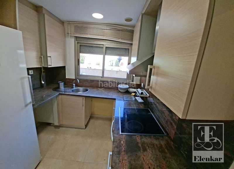 Foto e846588a-f5d2-49ec-adbb-2d1a88f9276d. Casa adossada amb aparcament piscina a Bonavista Vendrell (El)