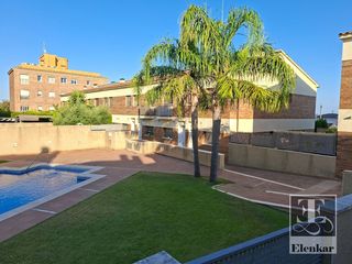 Semi detached house  Doctor ramon i cajal. Adosada