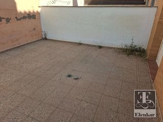Casa adossada  Centre poble. Adosada