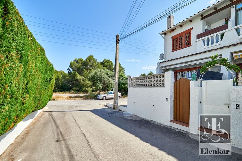 Foto 46d75dd6-11c9-4d21-b1b0-e92f9b99a031. Casa amb calefacció aparcament piscina a Els Masos - Els Garrofers Coma-ruga