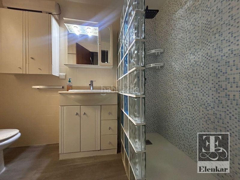 Foto ed2a3d03-d836-4f24-bb88-9e3735fafee0. Pis a Calafell platja Calafell