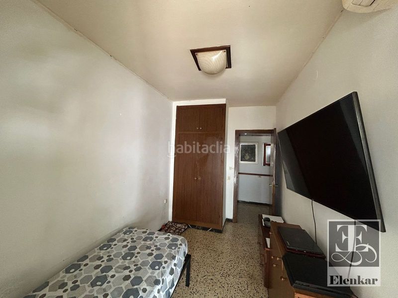 Foto f9b39b41-5b5f-4a18-993e-32e04daffdef. Pis a Calafell platja Calafell