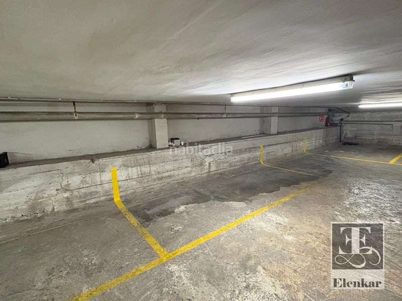 Foto dacae684-4509-4805-9c08-f1409f8f082b. Aparcament cotxe a Calafell platja Calafell