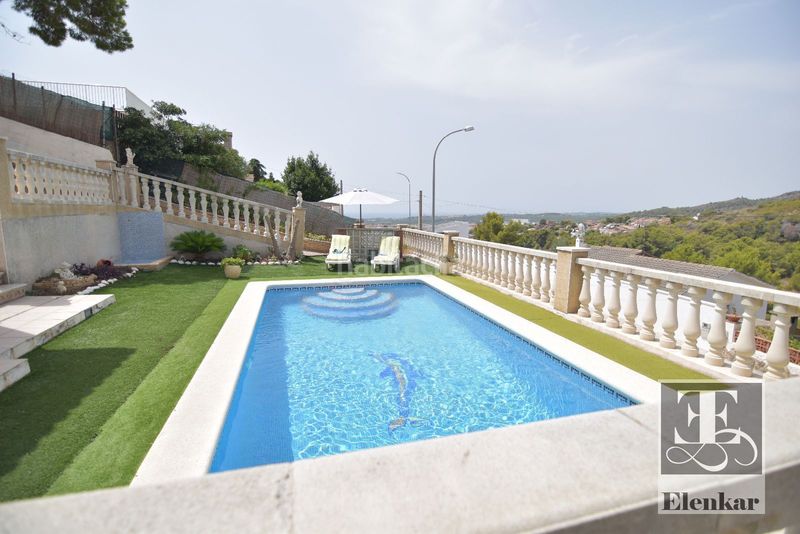 Foto 635c80b4-ee0a-4f9c-92ce-12362e121112. Casa adossada amb calefacció aparcament piscina a Roda de Barà