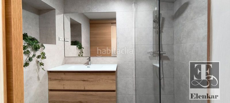 Foto bc8aebfb-b08e-4e2d-a2f5-6498c7c66c20. Casa amb calefacció a Centre Vendrell (El)