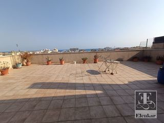 Penthouse  Emigdo rodriguez pita. Un refugio de luz y distinción en la costa daurada