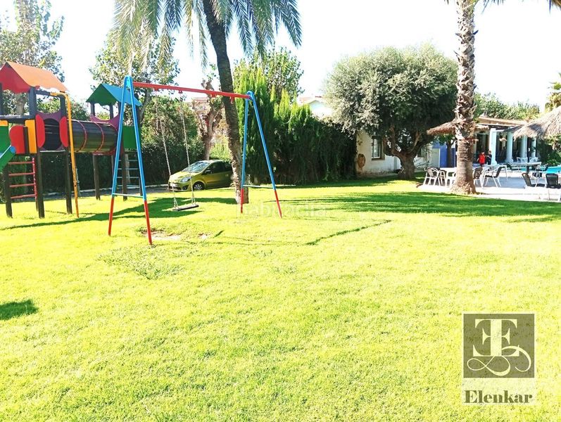 Foto 22045aca-c9bb-4d76-9fa0-cf1ec108fbc6. Casa adossada amb aparcament piscina a Alorda Park Calafell
