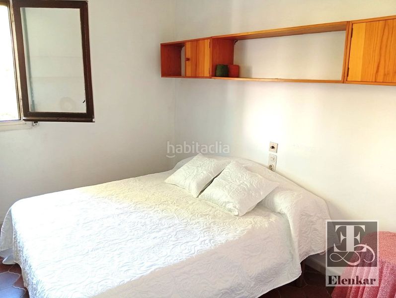 Foto a7cffde9-e9fe-42f8-a2ea-e507cbefad75. Casa adossada amb aparcament piscina a Alorda Park Calafell