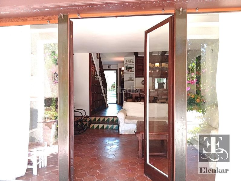 Foto e96497d6-ca07-4946-aaf4-a09c6135014d. Casa adossada amb aparcament piscina a Alorda Park Calafell