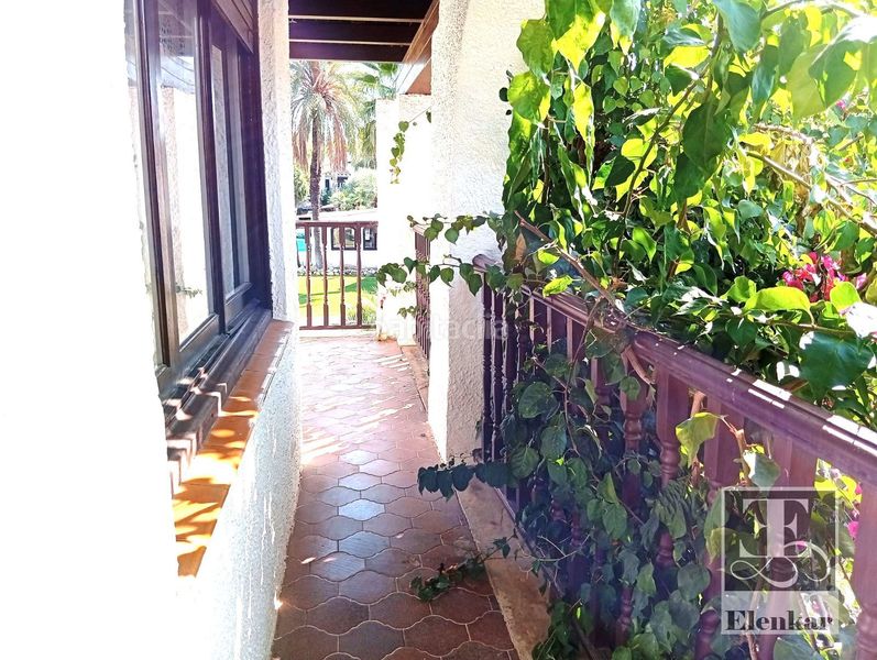 Foto eaee8a95-9e0d-40ef-ac8f-033928919a9c. Casa adossada amb aparcament piscina a Alorda Park Calafell