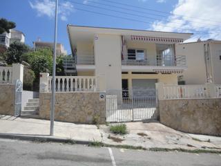 Xalet  Atlantic. Casa con vistas mar en segur de calafell