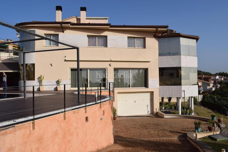 Foto c2438f18-a5ed-4ffe-8381-3cf9fbb0e9b6. Chalet espectacular casa en Cunit residencial Cunit