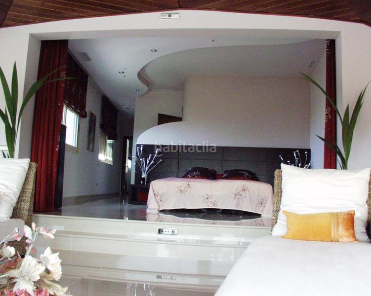 Foto f3c4682f-dfb3-4b16-9a02-cb812ed35682. Chalet espectacular casa en Cunit residencial Cunit