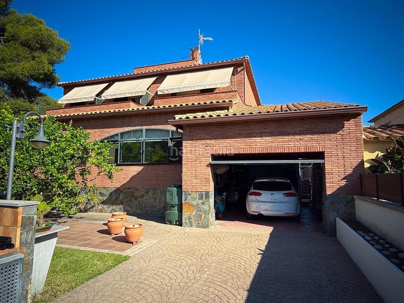 Foto 0b67c7c1-feb9-49ed-be7a-dee6212ae6d8. Chalet dans calle sant pere 66 dans Calafell residencial Calafell