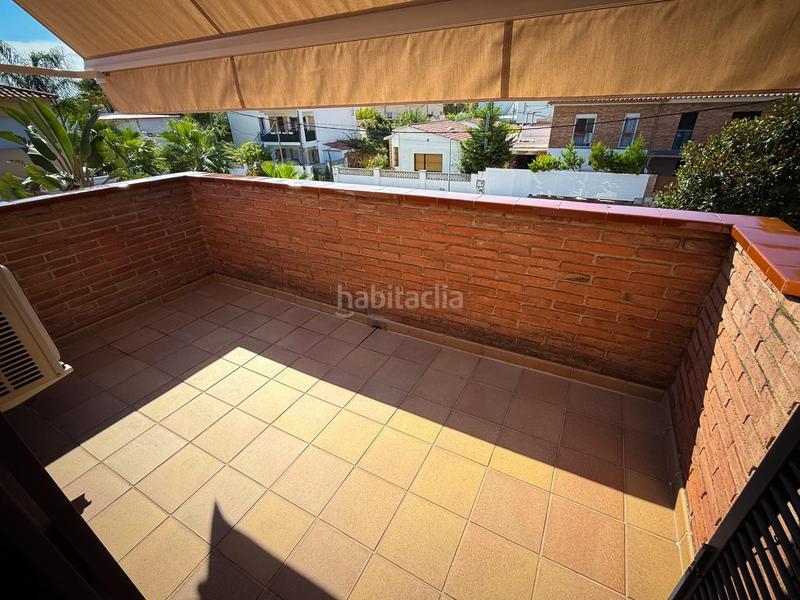 Foto e64a5e8f-d9b4-4dbb-aeec-8df78773f886. Chalet dans calle sant pere 66 dans Calafell residencial Calafell