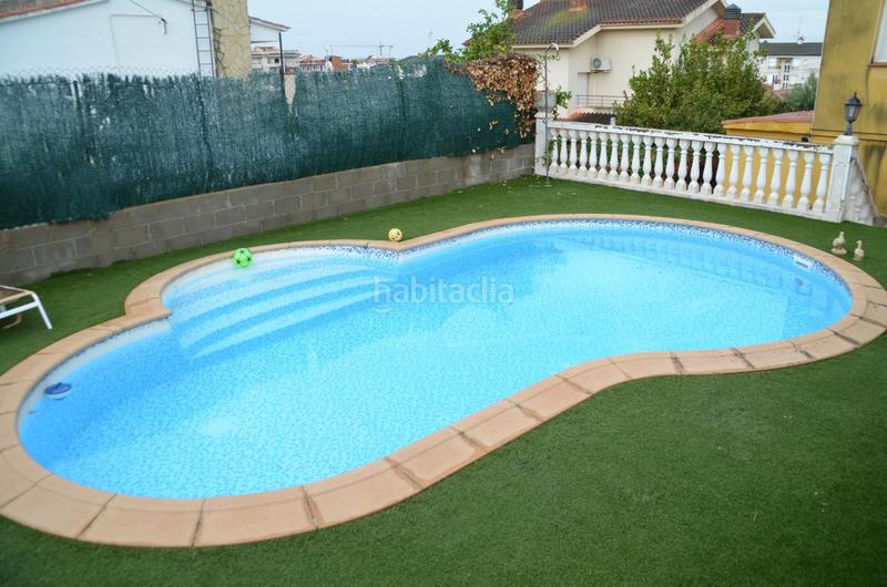 Foto f2306ed7-7022-44aa-b282-5e36d2779bb2. Casa con riscaldamento piscina in Cunit residencial Cunit