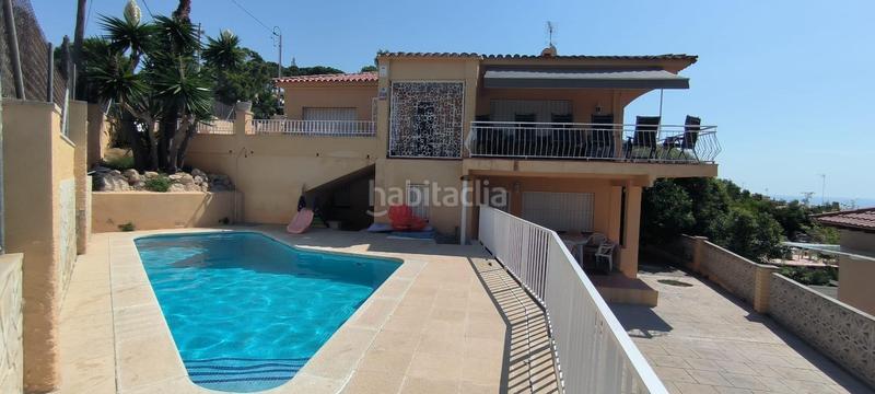Foto 619f0ab6-28a7-457a-84dd-7c52007ef8f7. Xalet amb calefacció aparcament piscina a Bellamar Calafell