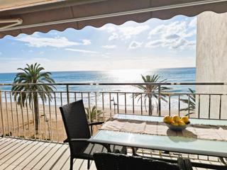 Appartement  Maritim sant joan de deu. Apartamento moderno en primera línea con vistas espectaculares