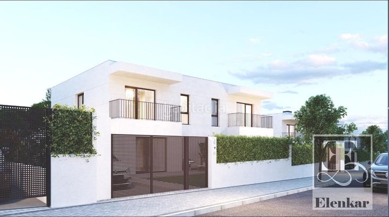 Foto 6aee8b65-8764-44e5-9a19-df55ceccfefe. Casa adossada amb piscina a Bellamar Calafell