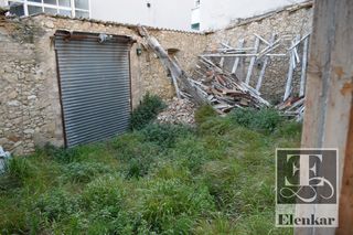 Rural plot  Bisbe catala. Parcela edificable