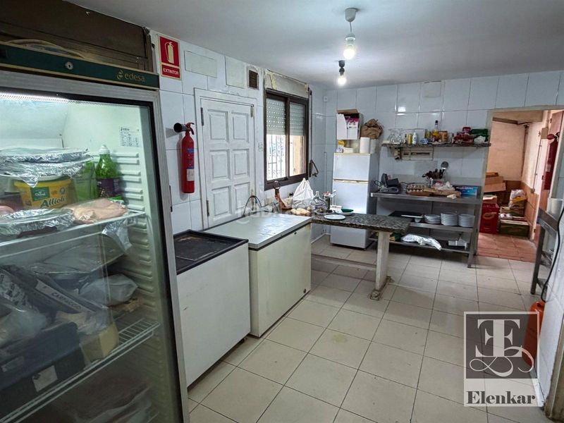 Foto b37edf09-d175-44fc-9521-561a62163c8d. Local comercial a Cunit residencial Cunit