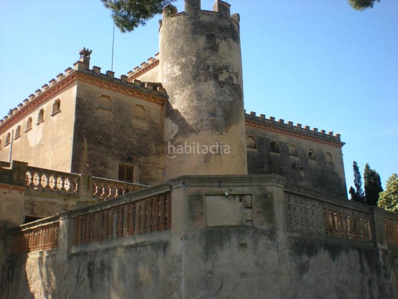 Foto fd2b52b9-9bdf-4137-ae8b-6cee0f3b5754. Masia amb aparcament a Llorenç del Penedès